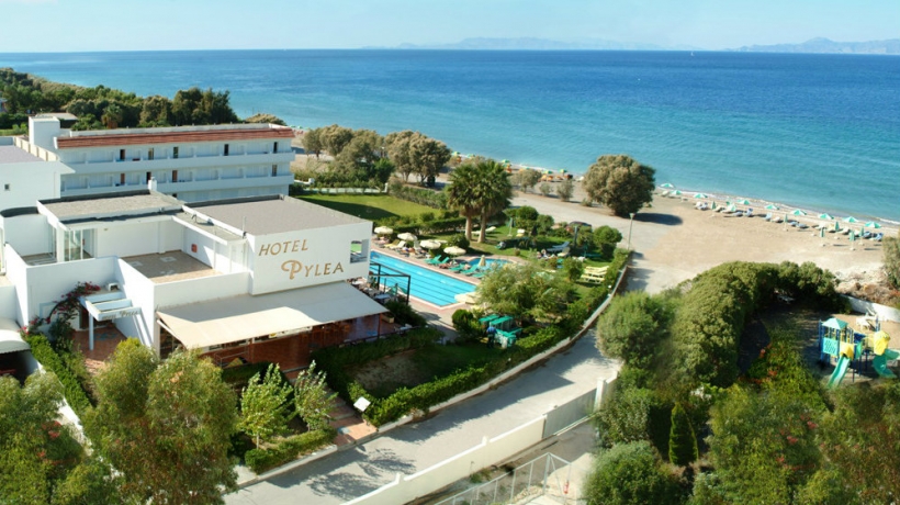 1 PYLEA BEACH HOTEL