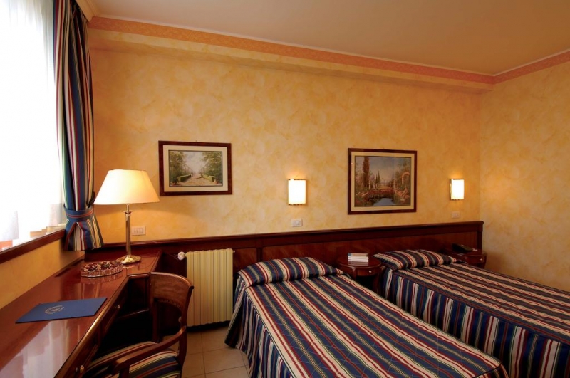 Hotel Mezza Pensione Milano Centro Hotel Mezza Pensione Milano Centro