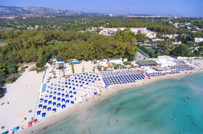 1 CLUB SPIAGGE BIANCHE   FONTANE BIANCHE