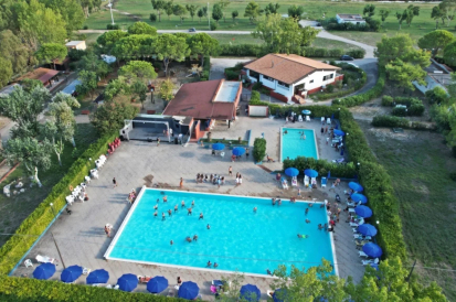 villaggio varantur   cagnano varano   00