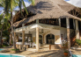 4 acquarius club international resort   KENYA
