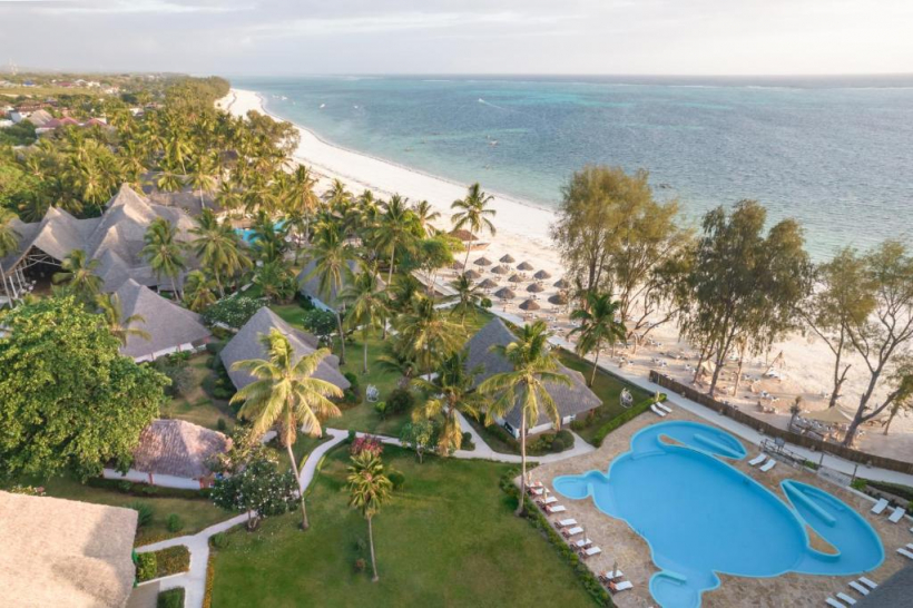 1 Kiwengwa Beach resort   ZANZIBAR