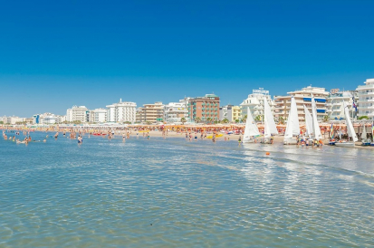 1 HOTEL TREVI   RICCIONE