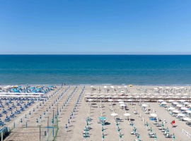 1 HOTEL VITTORIA   RICCIONE