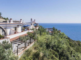 1 Resort Punto Azzurro   ISCHIA